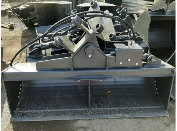 Cupa buldoexcavator UtilMAX Taluz inclinabila 1200 mm - 6 - 9 t. de vanzare